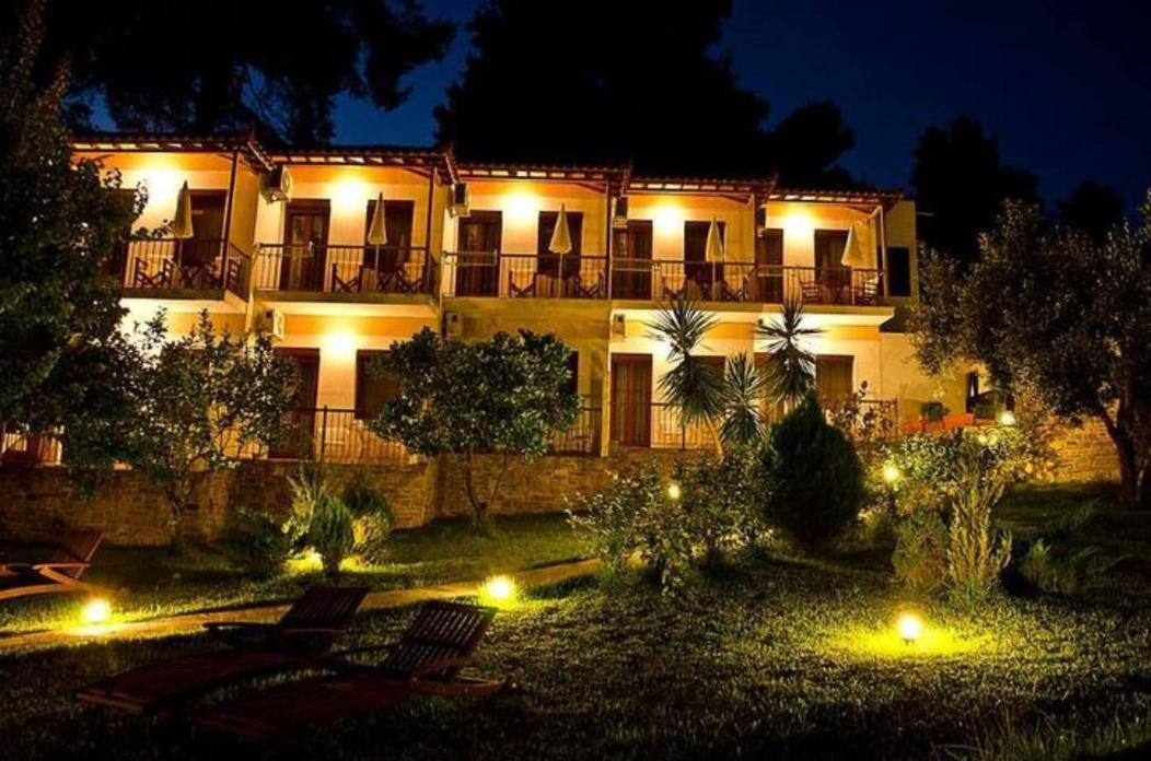 The Pine Trees Aparthotel Agnontas Exteriör bild